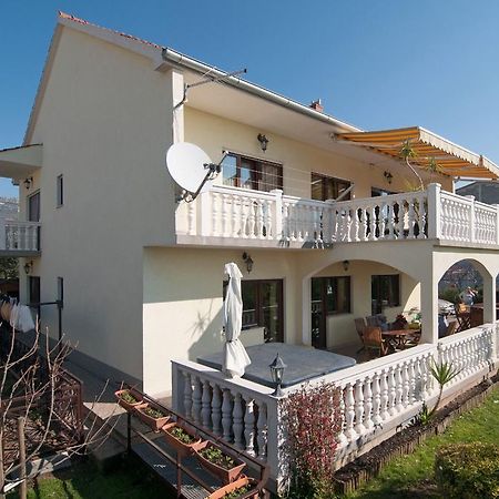 Apartments Corana Kaštela Εξωτερικό φωτογραφία