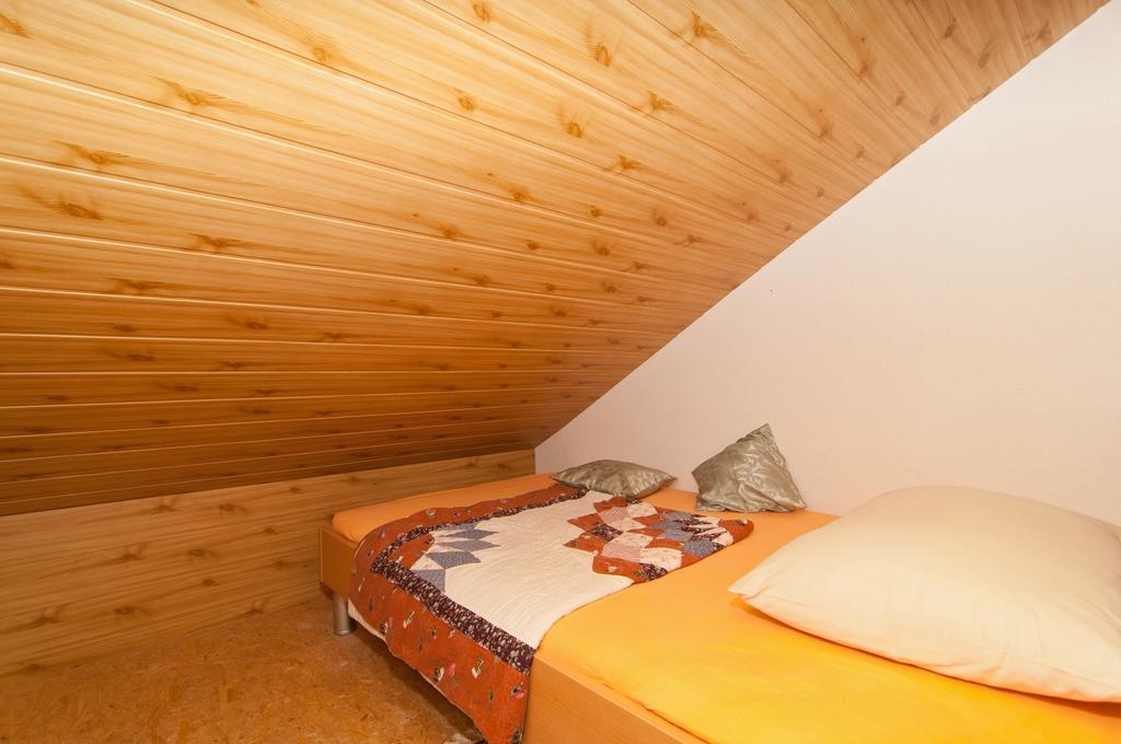 Apartments Corana Kaštela Δωμάτιο φωτογραφία